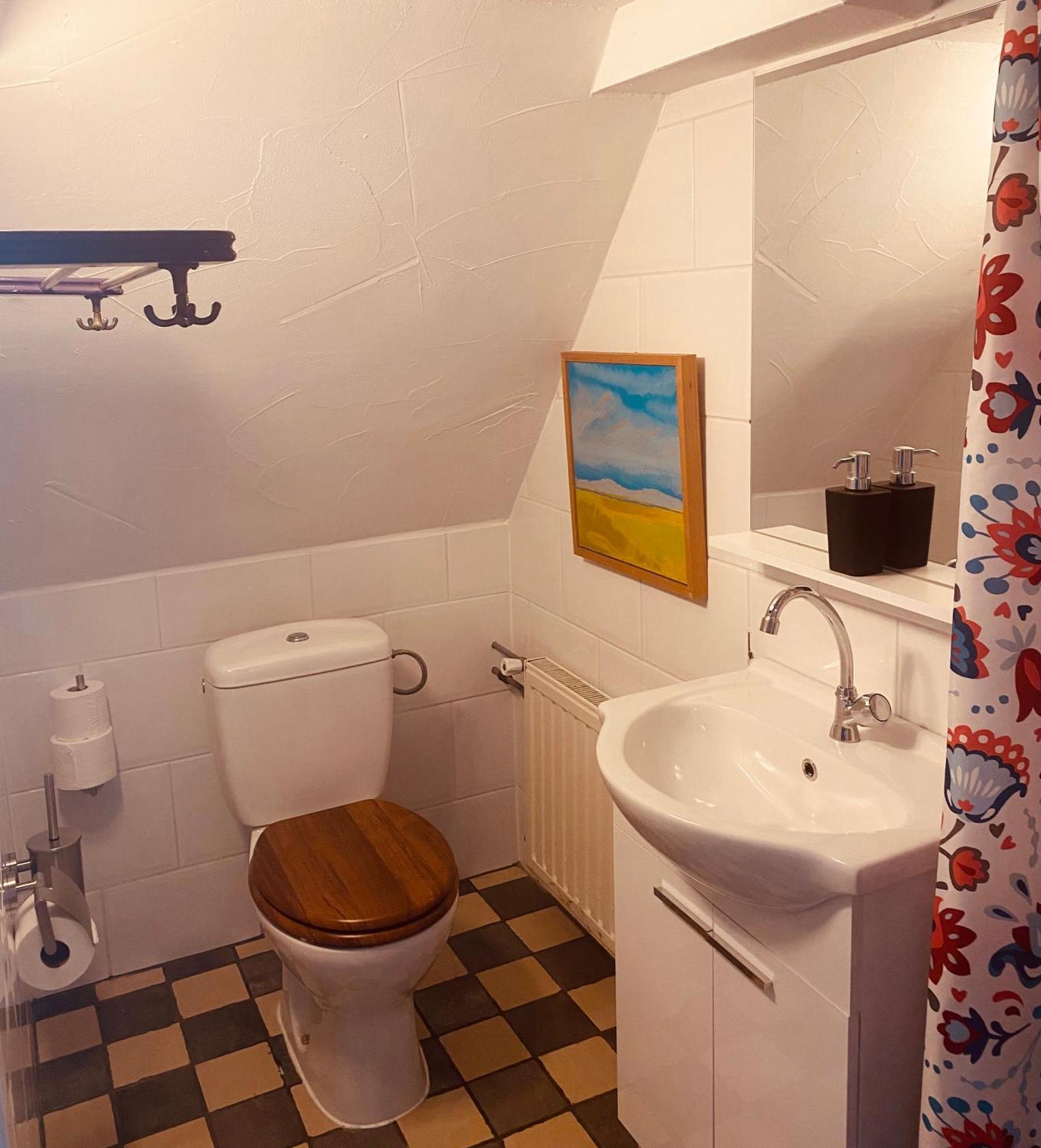 Vakantie Appartement Goedereede Let Op De Badkamer Moet Met Andere Gasten Gedeeld Worden Extérieur photo